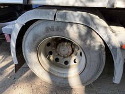Dongfeng DFH 4x2 Седельный тягач - 7