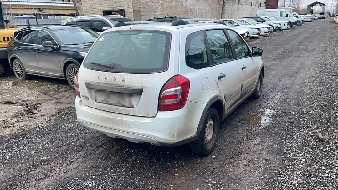 Lada Granta Cross - 3