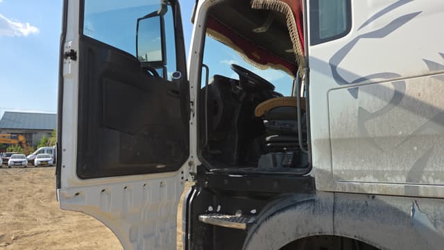 Sitrak C7H 6x4 Седельный тягач - 7