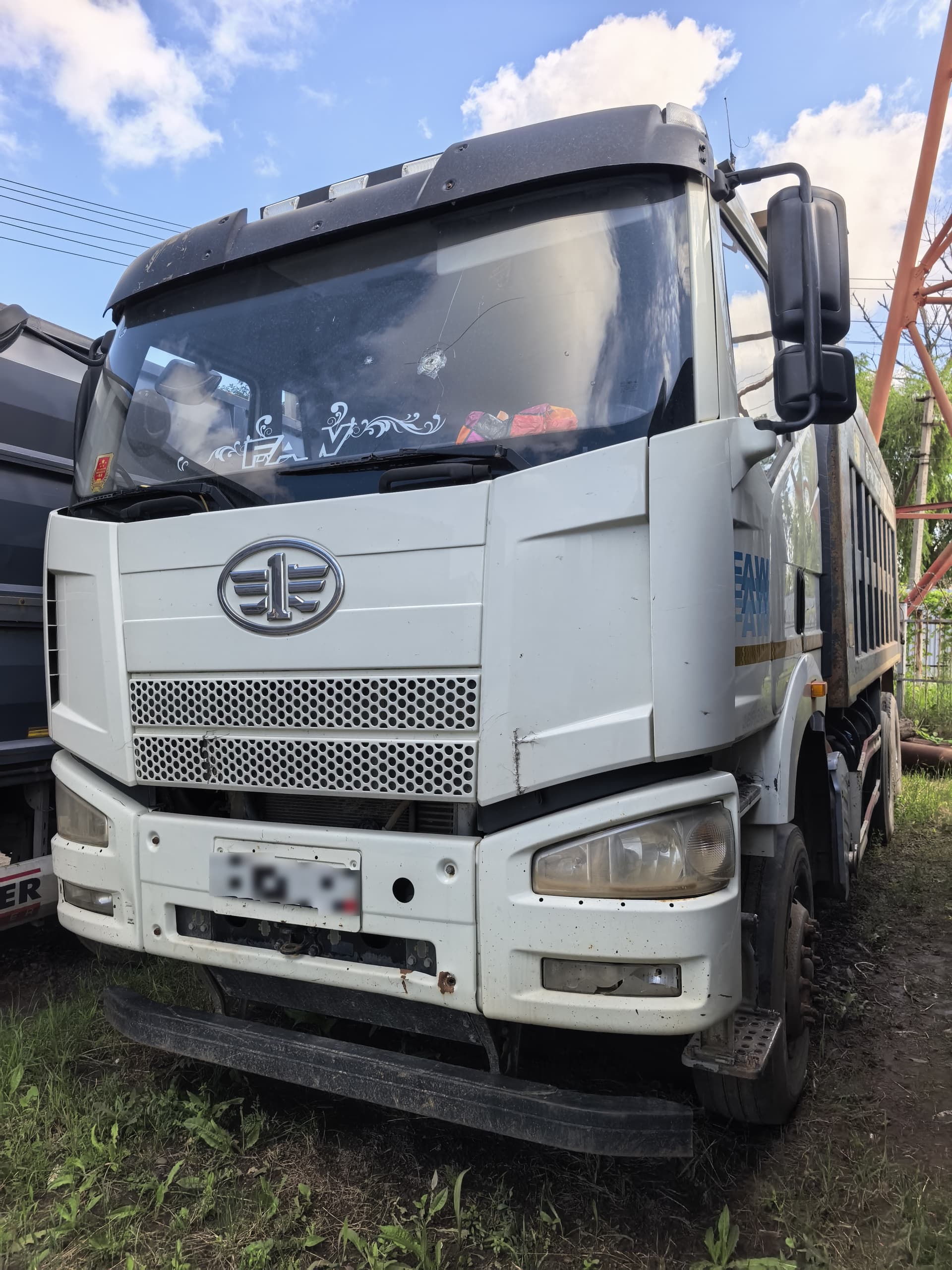 FAW J6* 6x4 Самосвал - 1
