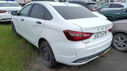 Lada Vesta седан - 4