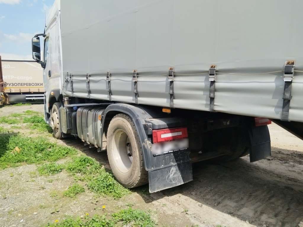 Chenglong LZ4181* 4x2 Седельный тягач - 4