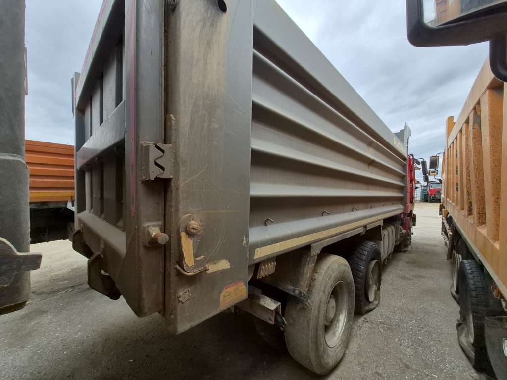 Shacman (Shaanxi) SX* 6x4 Самосвал - 3
