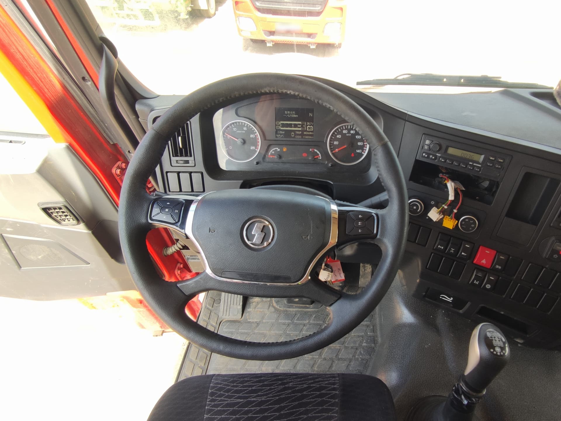 Shacman (Shaanxi) SX* 8x4 Самосвал - 5