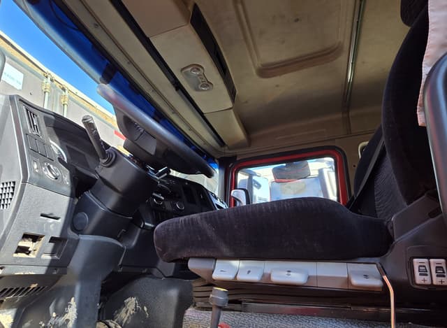 Shacman (Shaanxi) SX* 6x4 Самосвал - 6