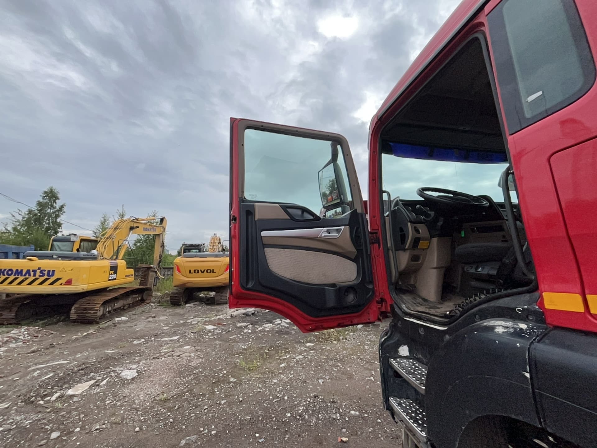 Howo T5G 6x4 Самосвал - 8
