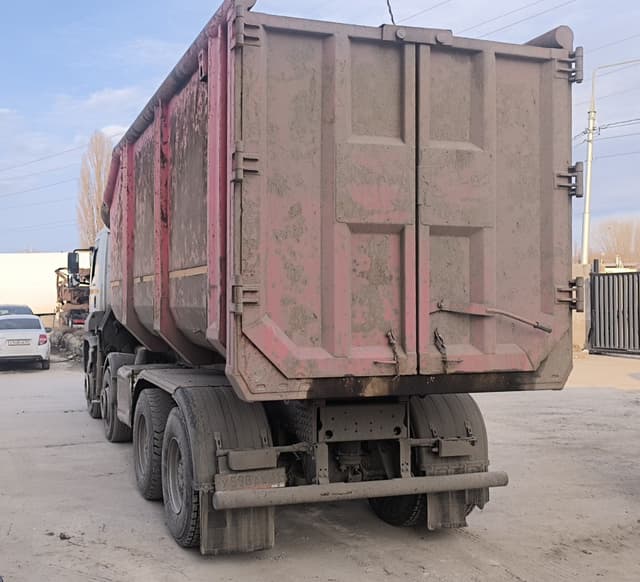 Ford Cargo 8x4 Ломовоз с КМУ - 4