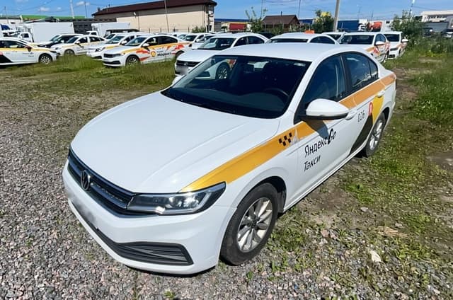 Volkswagen Bora - 1
