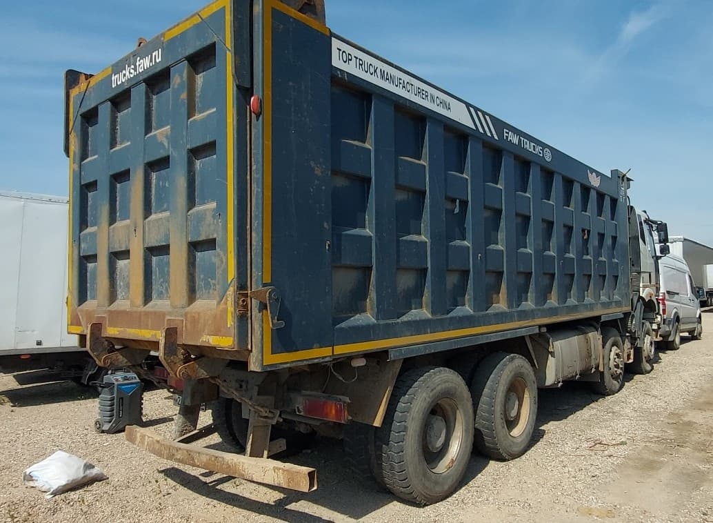 FAW J6 8x4 Самосвал - 3