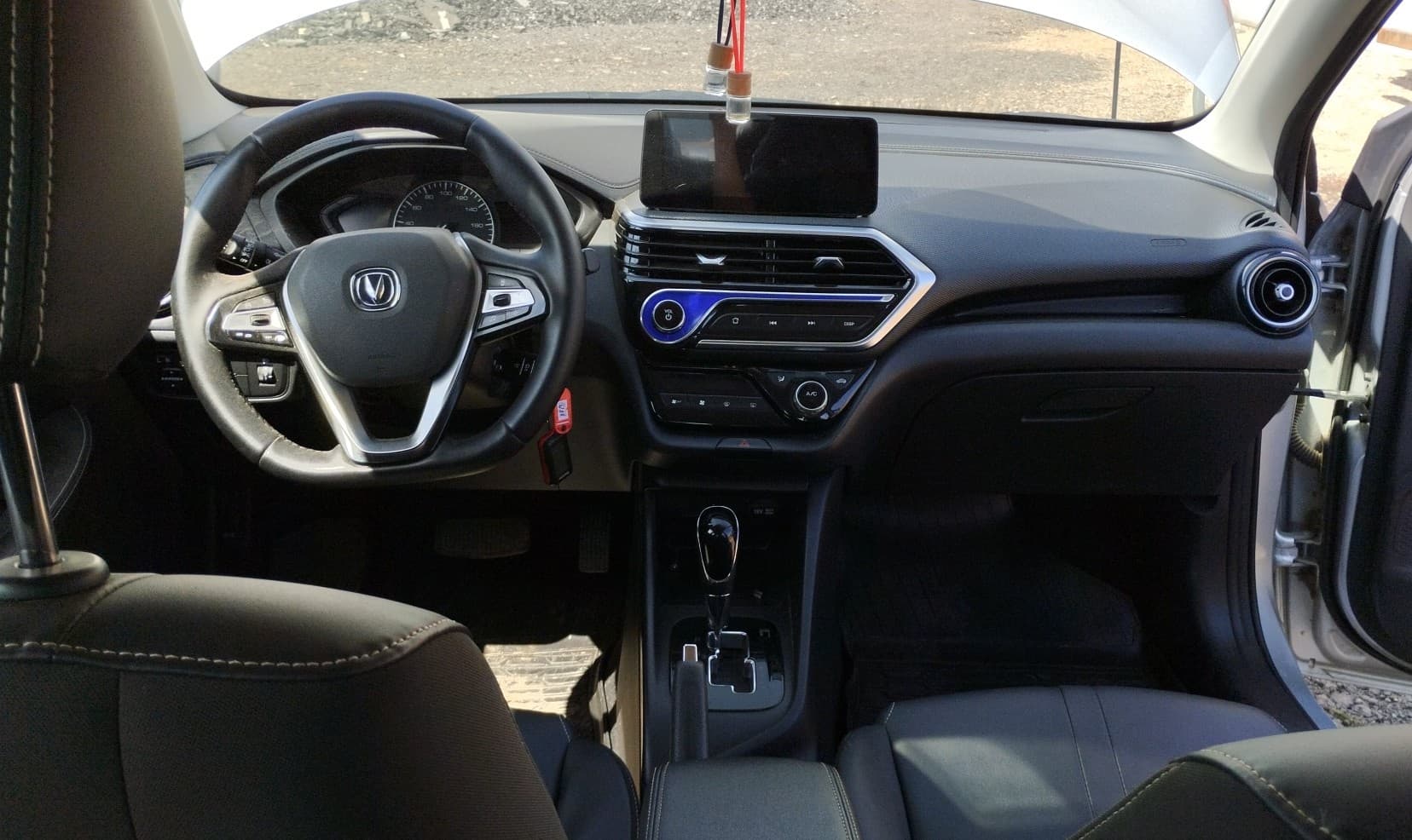 Changan Alsvin - 5