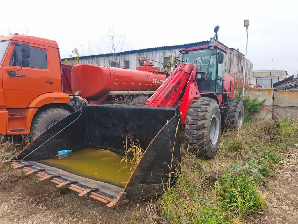 Builder TL40 Телескопический погрузчик - 1