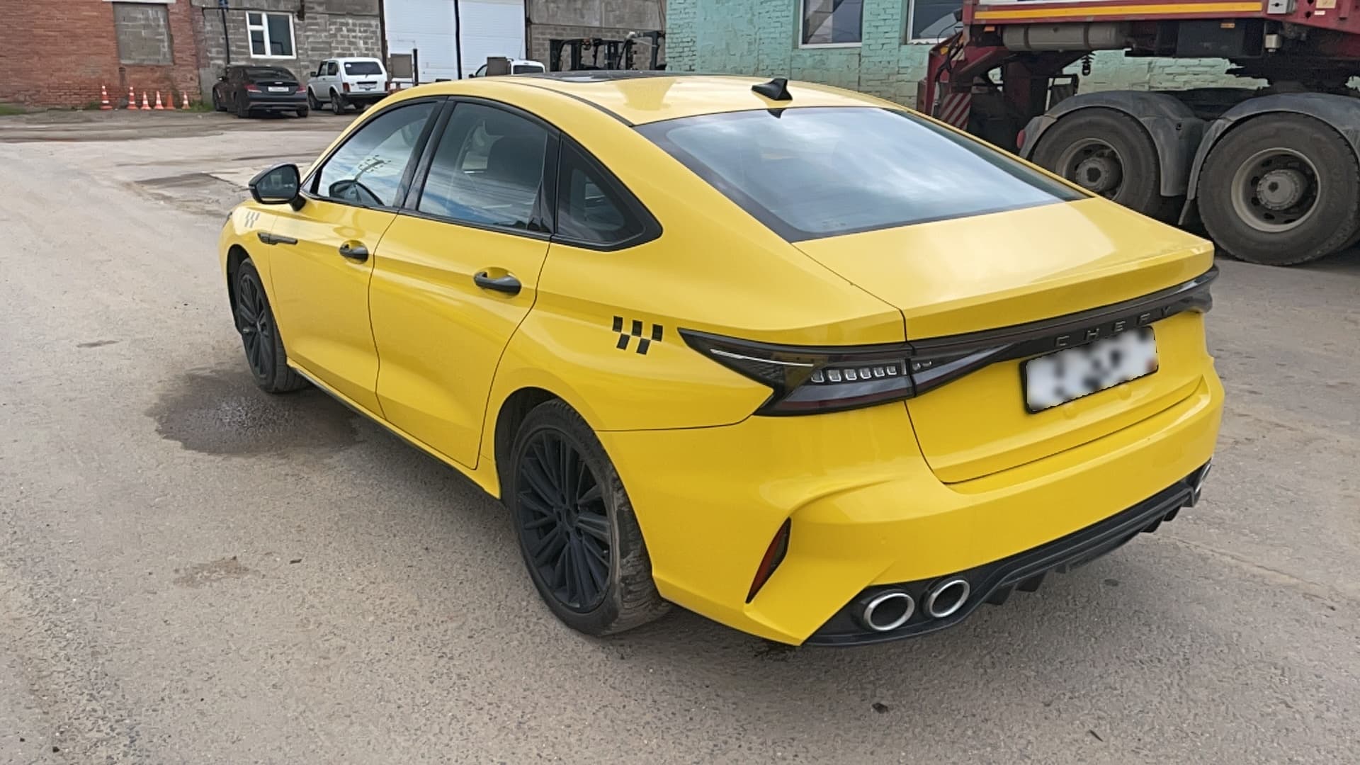Chery ARRIZO 8 - 4