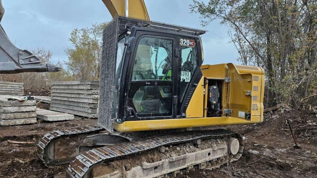 Caterpillar 320 Экскаватор - 1