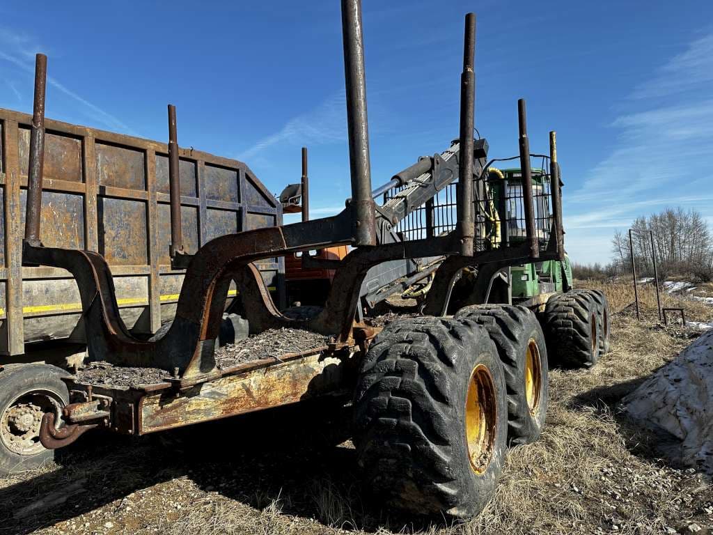 John Deere 1510* Форвардер - 1