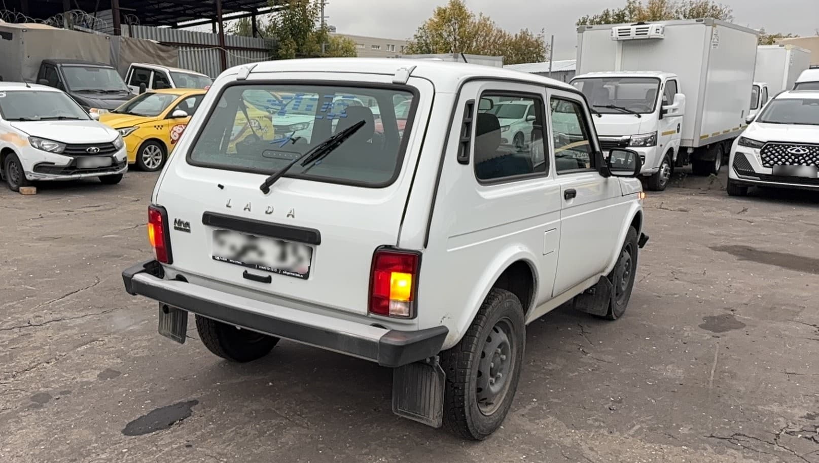 Lada Niva Legend 3 дв - 3