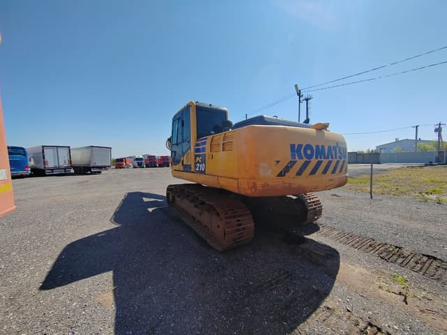 Komatsu PC 210 Экскаватор - 4