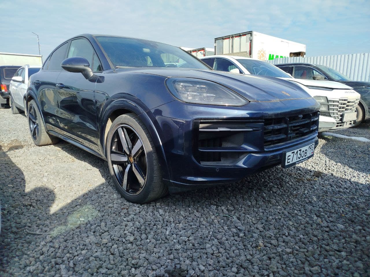 Porsche Cayenne - 2