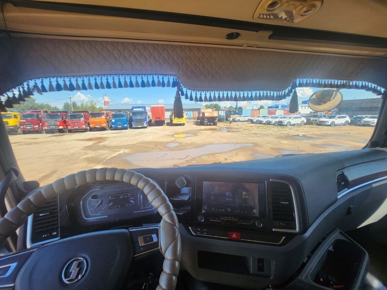Shacman (Shaanxi) SX* 6x4 Седельный тягач - 5