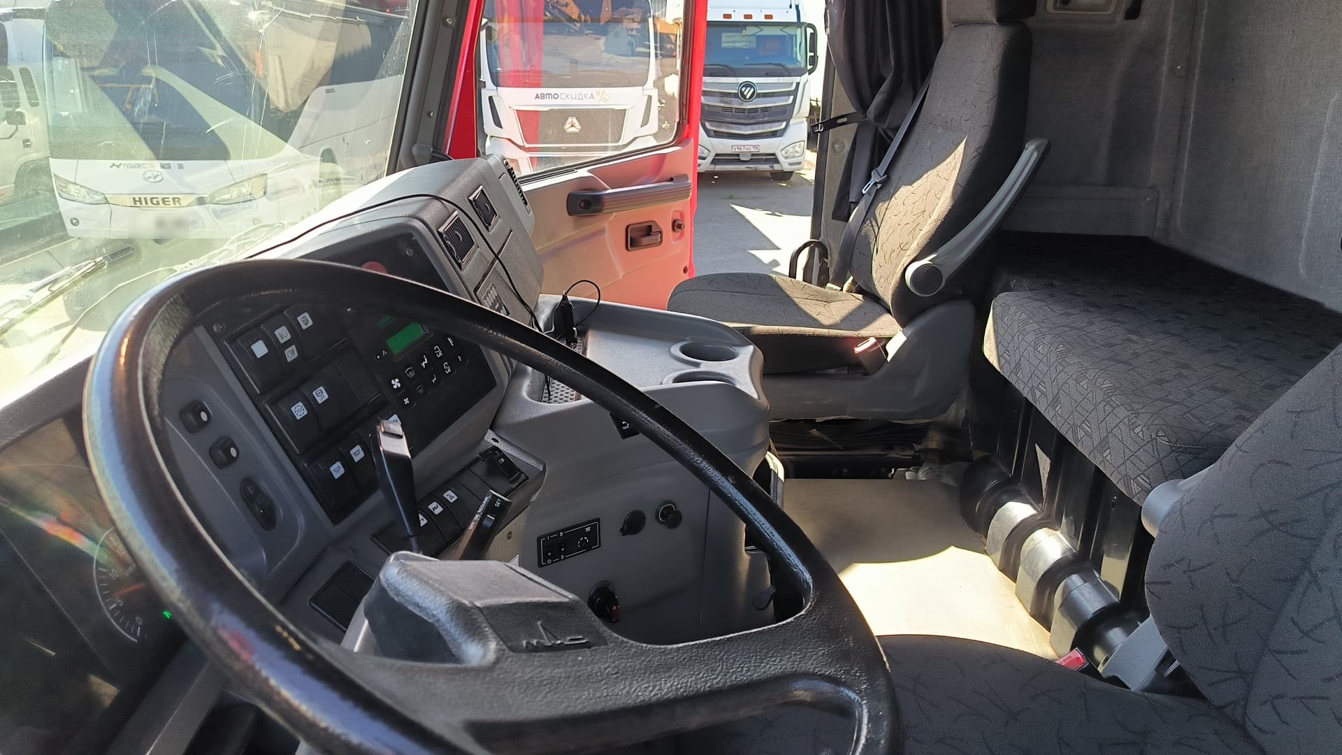 МАЗ 6430 6x4 Седельный тягач - 6