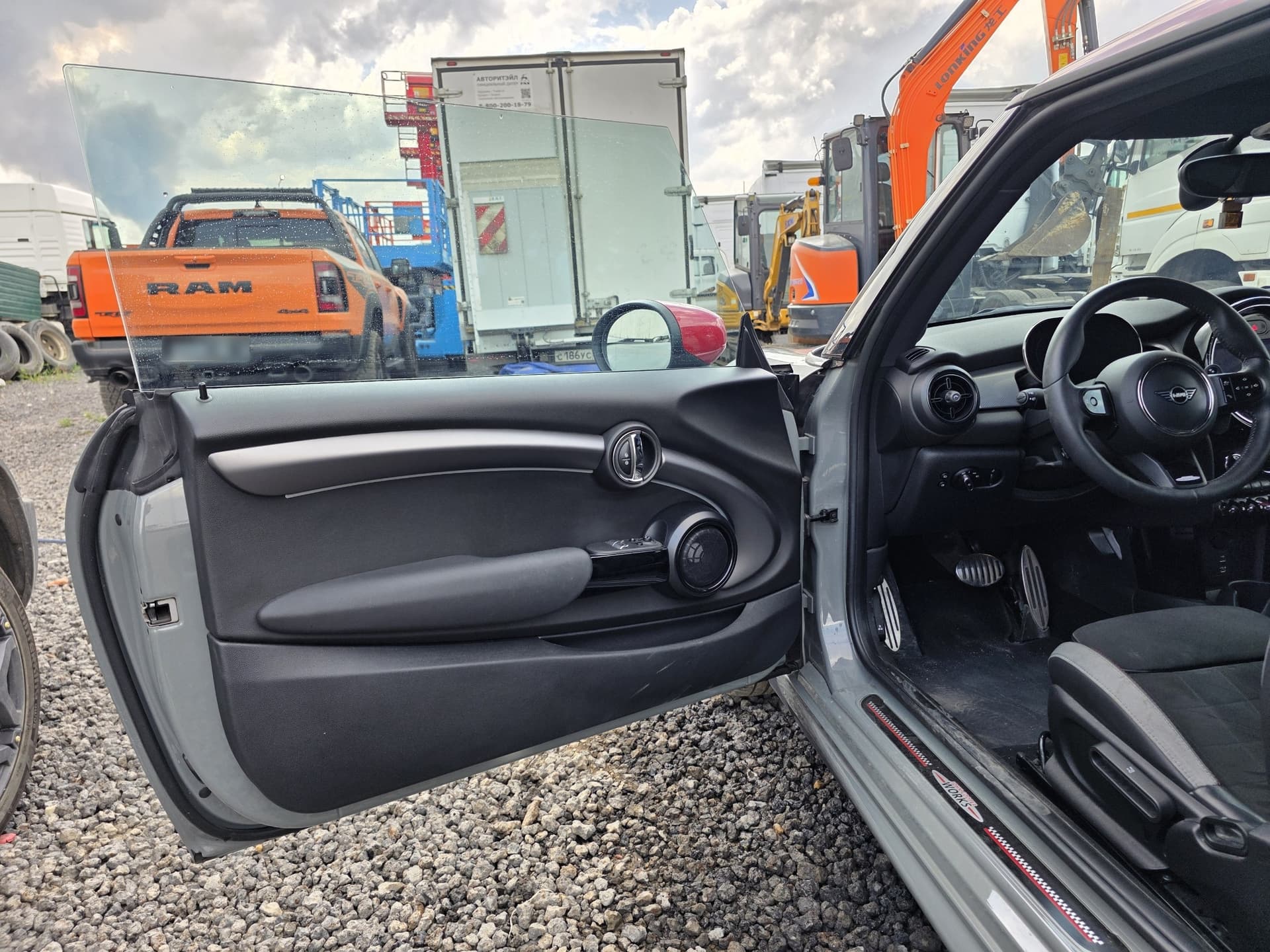 MINI 3 Door - 8