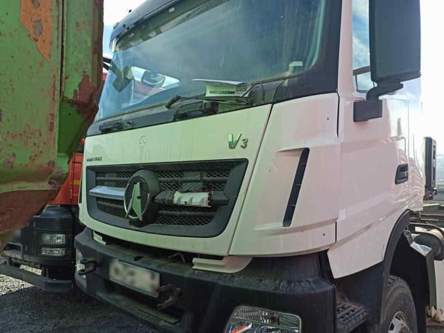 Beiben ND* 6x6 Самосвал - 1