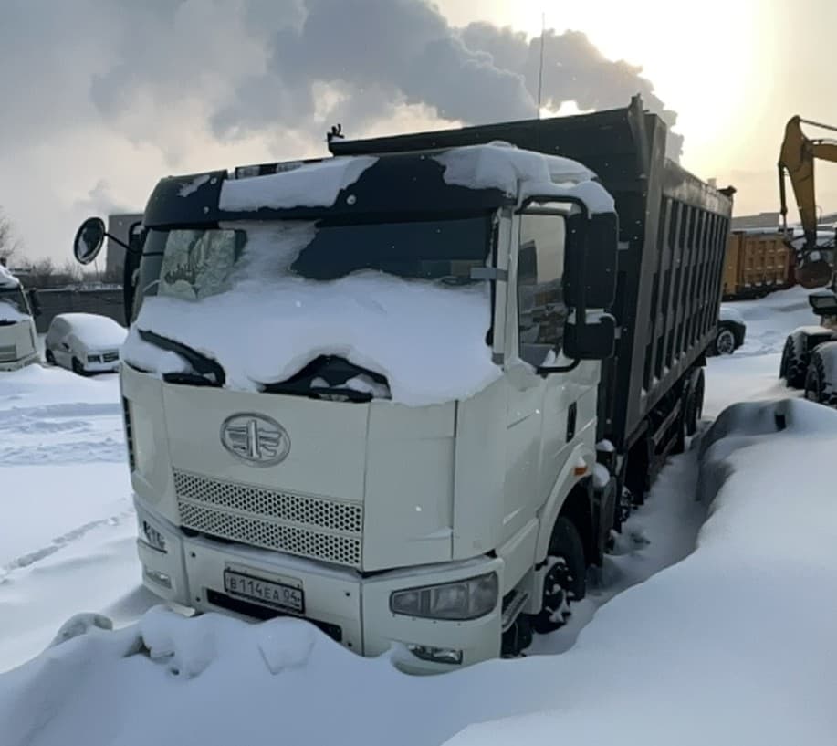 FAW J6 8x4 Самосвал - 1