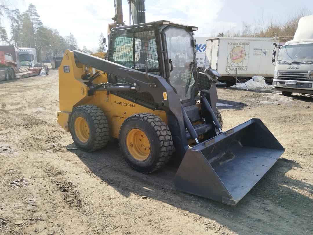 Xcmg SR* Мини погрузчик - 2