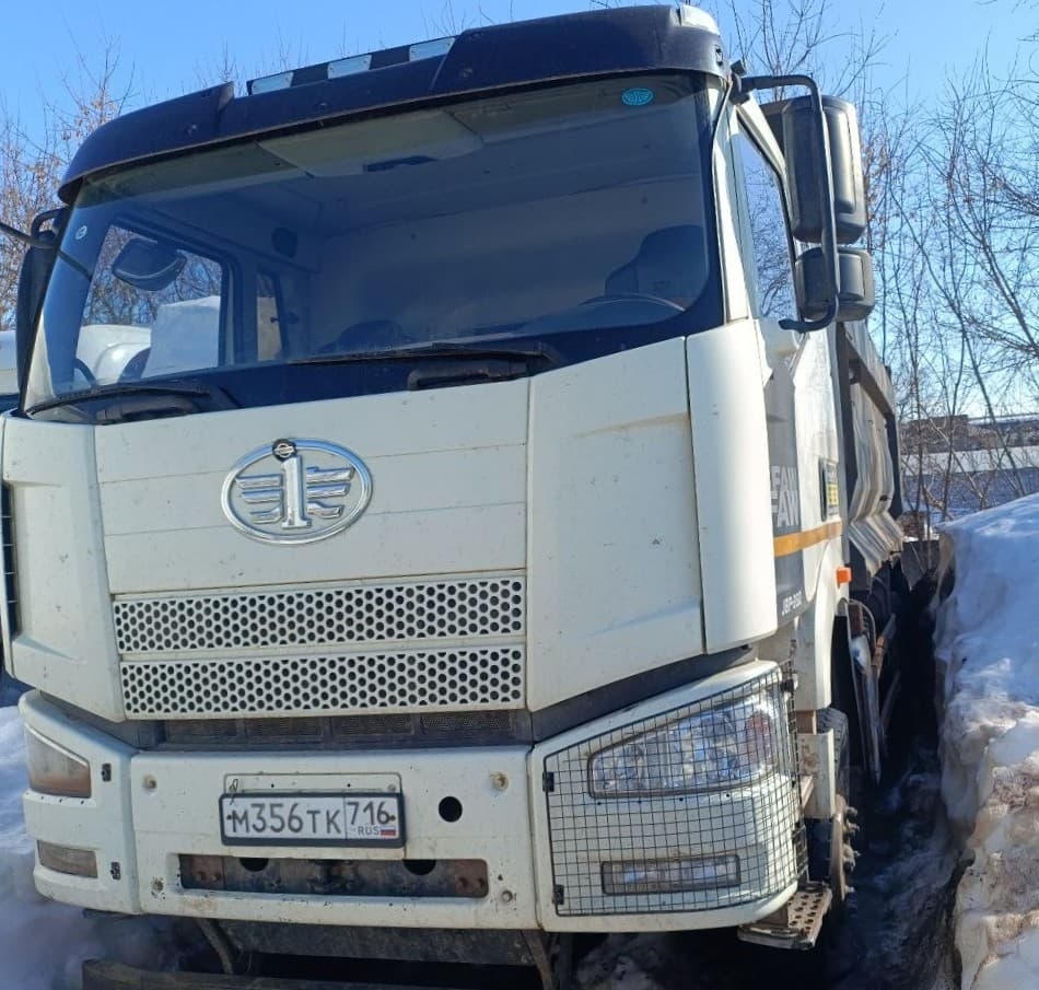 FAW J6* 6x4 Самосвал - 1