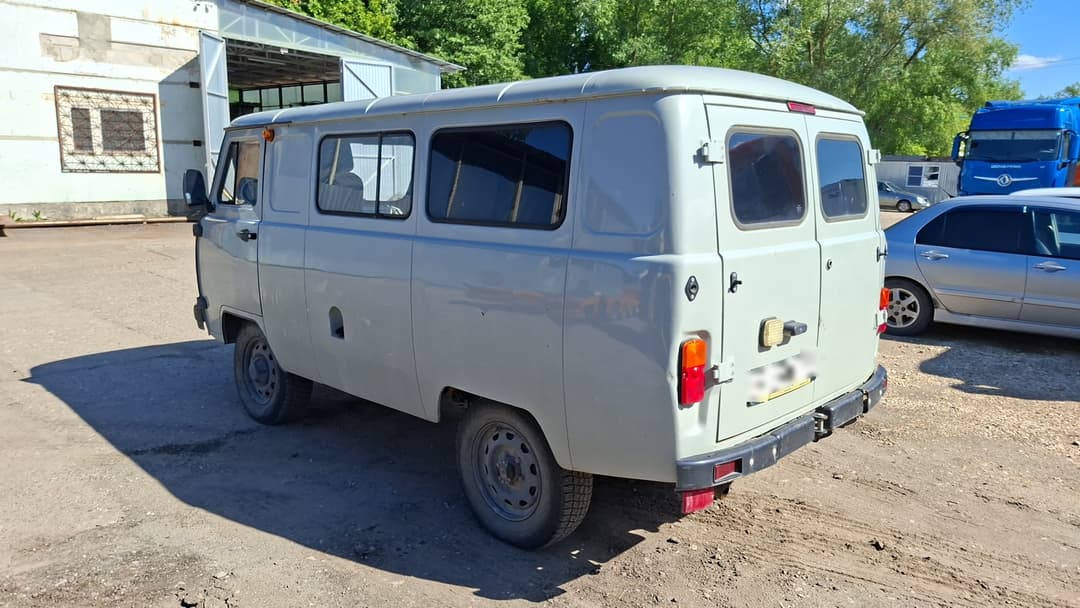 UAZ 3909* Грузопассажирский - 4