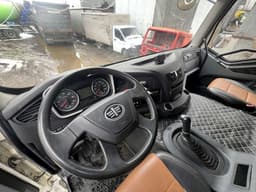FAW J6 8x4 Самосвал - 5