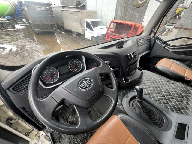 FAW J6 8x4 Самосвал - 5