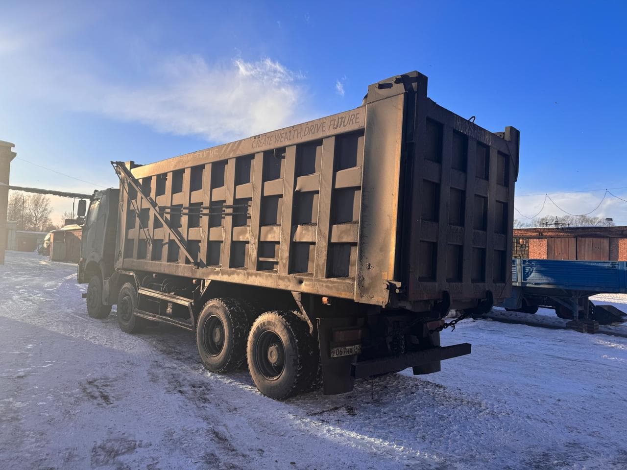 FAW J6 8x4 Самосвал - 4