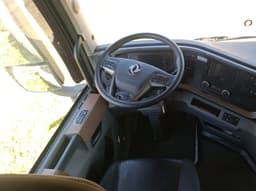 Dongfeng DFH 4x2 Седельный тягач - 5