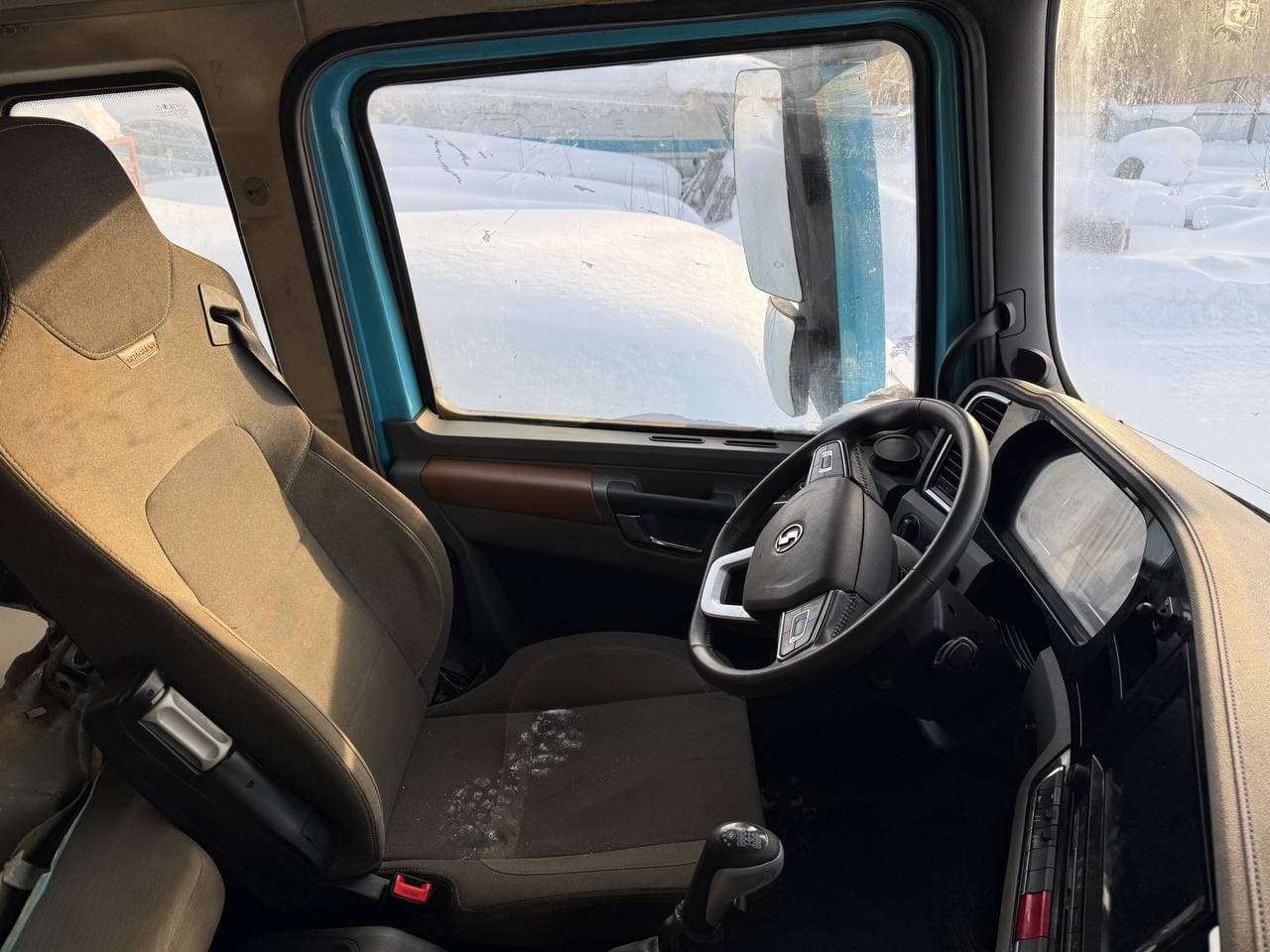 Shacman (Shaanxi) SX* 6x6 Самосвал - 6