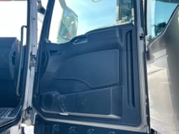 Sitrak C7H 6x4 Седельный тягач - 8