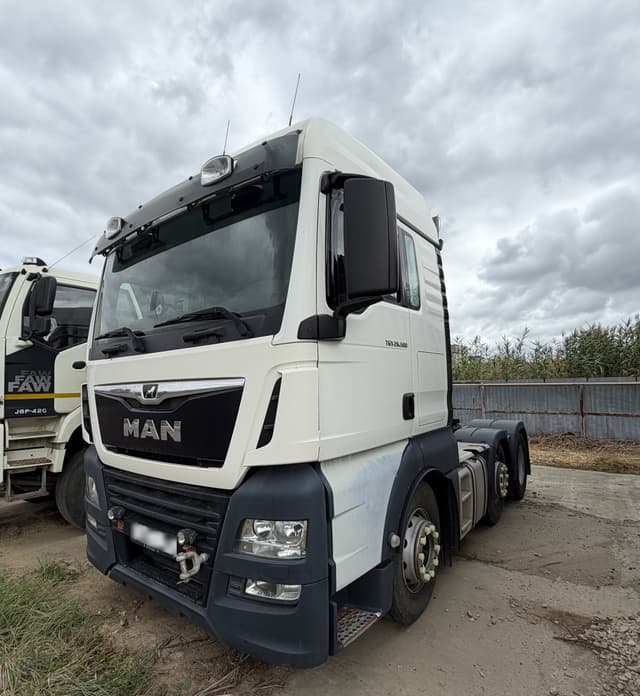 MAN TGX 6x4 Седельный тягач - 1