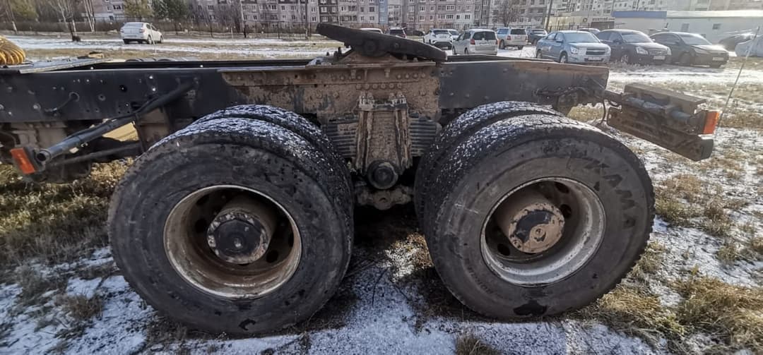Камаз 65802 6x6 Седельный тягач - 9