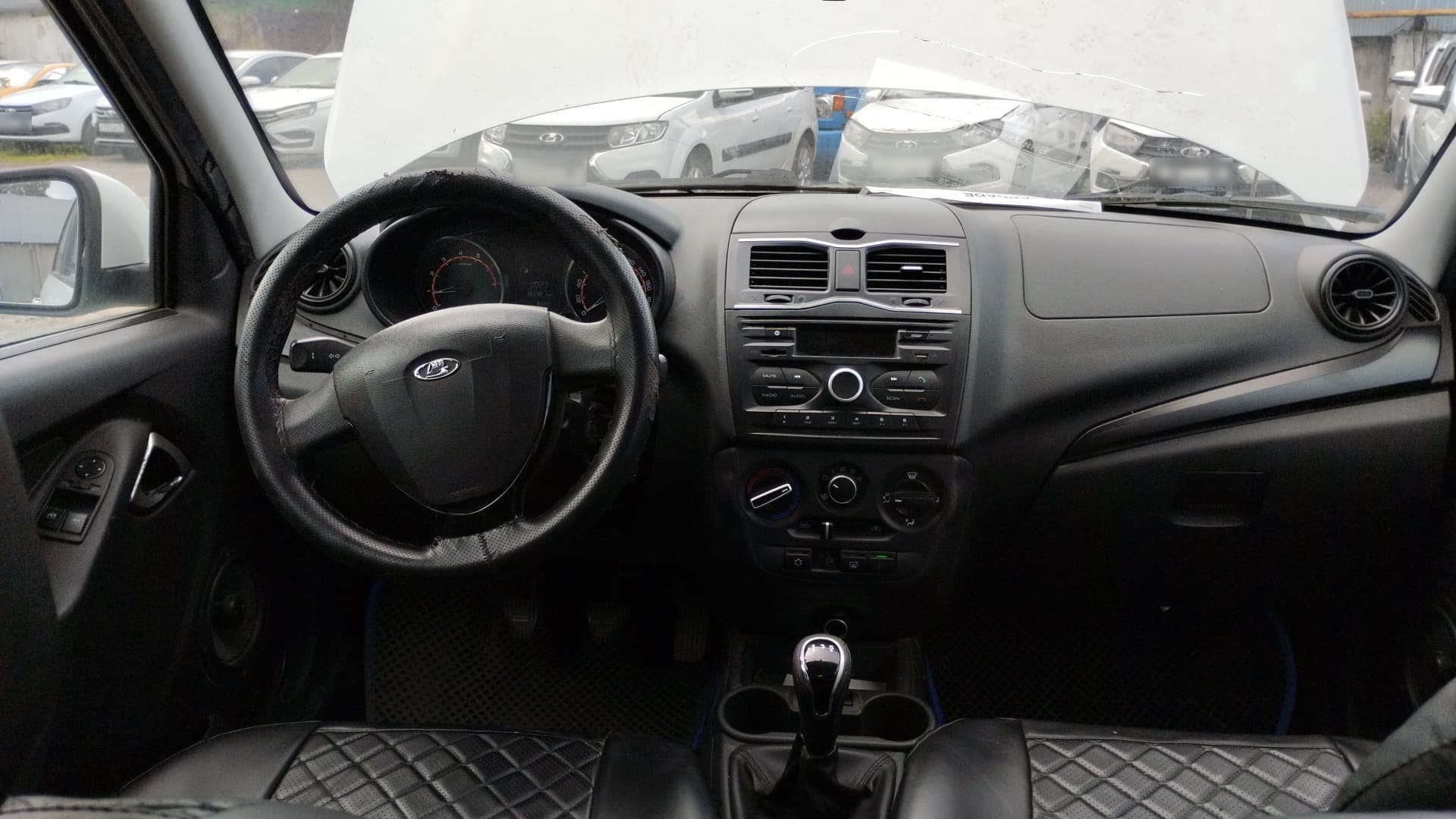 Lada Granta седан - 5