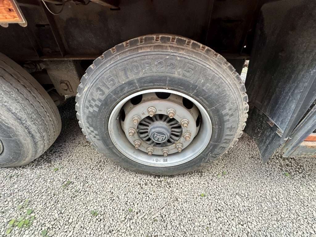 Туймазинский Завод Автобетоновозов 5885* Полуприцеп шторный - 5
