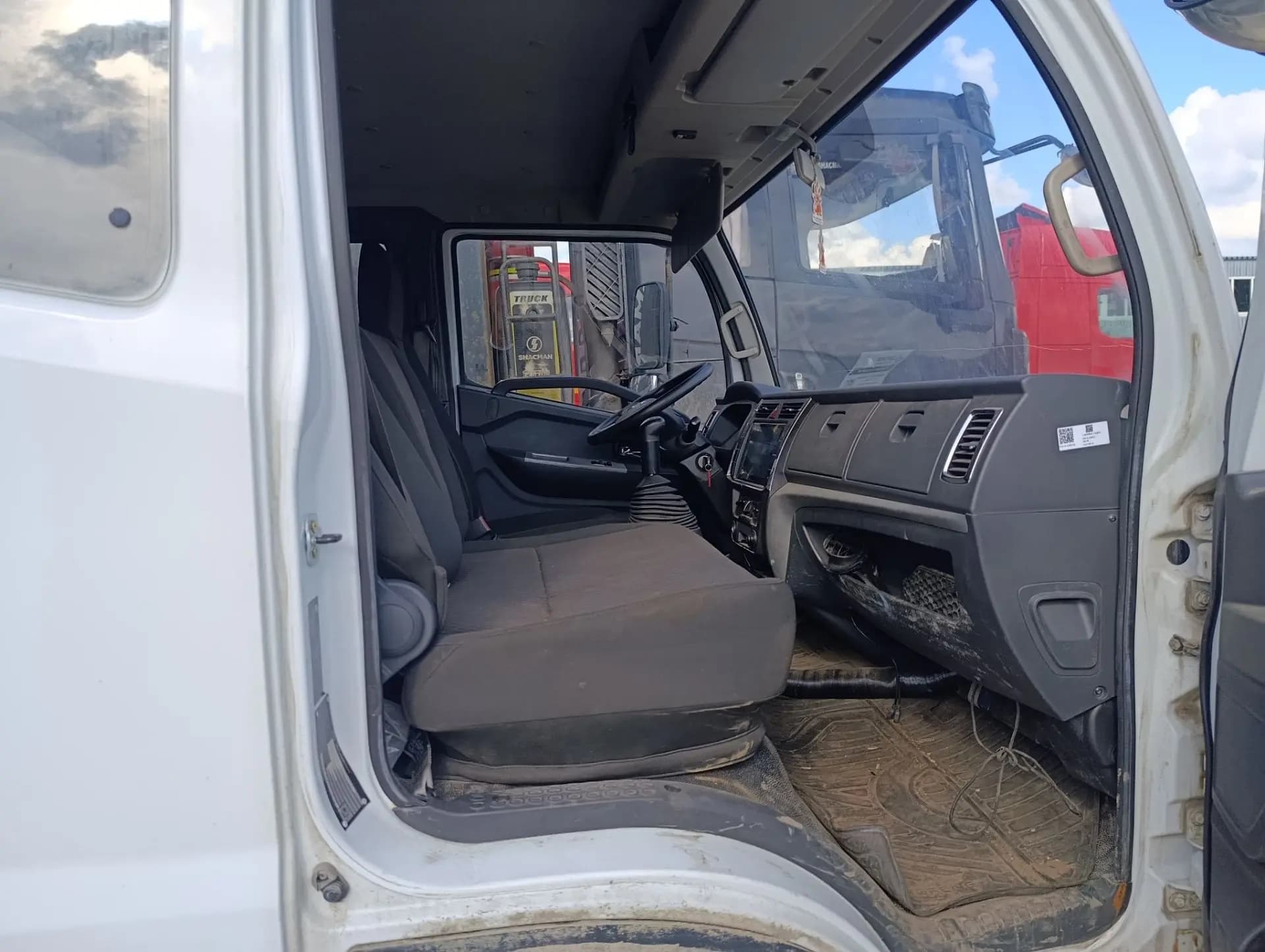 Меткомплекс C12* на шасси Dongfeng C120 4x2 Изотермический/рефрижератор - 6