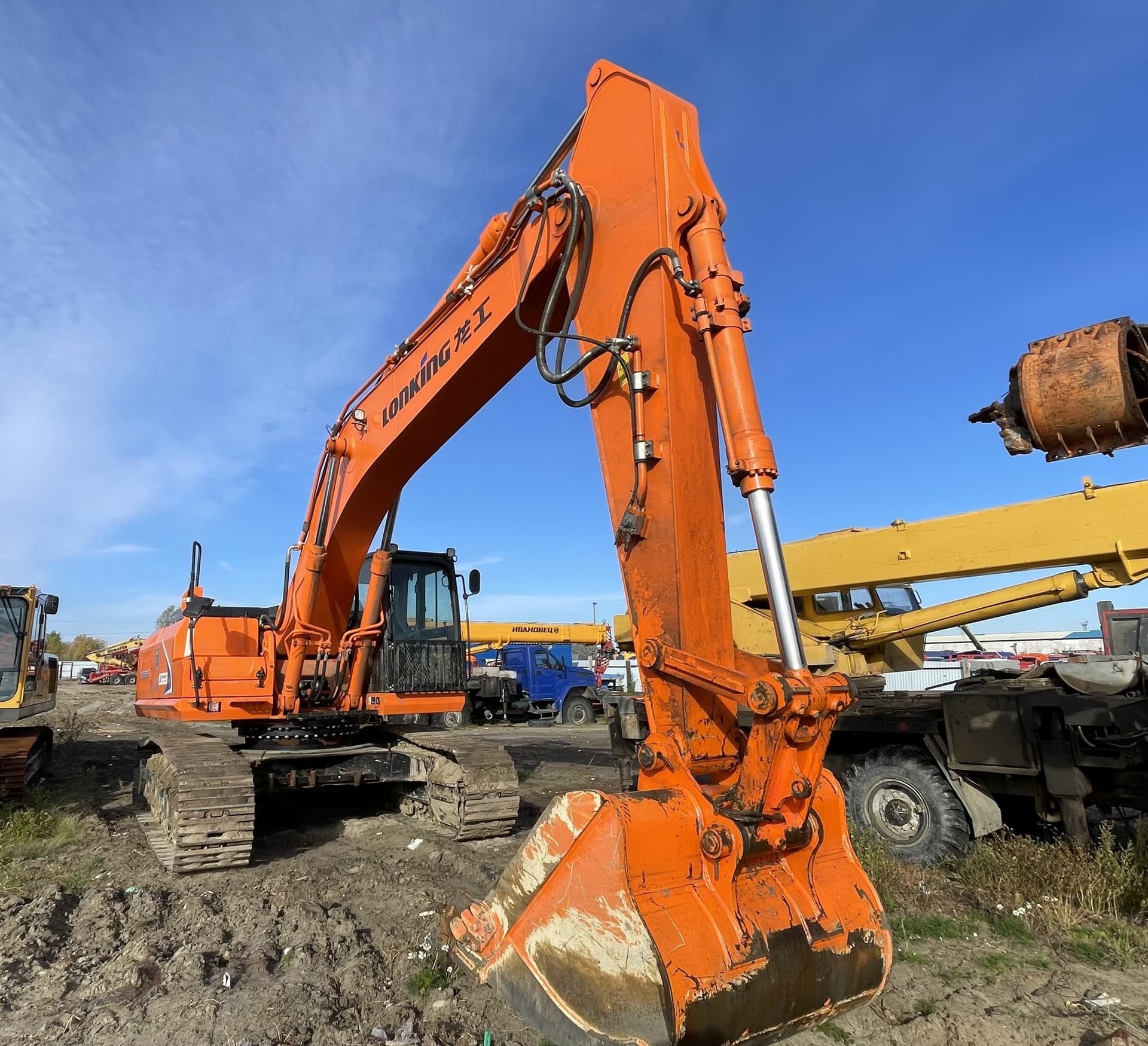 Lonking CDM6336 Экскаватор - 2