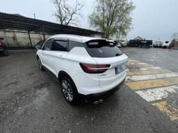 Geely Coolray - 4