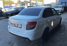 Lada Granta седан - 3