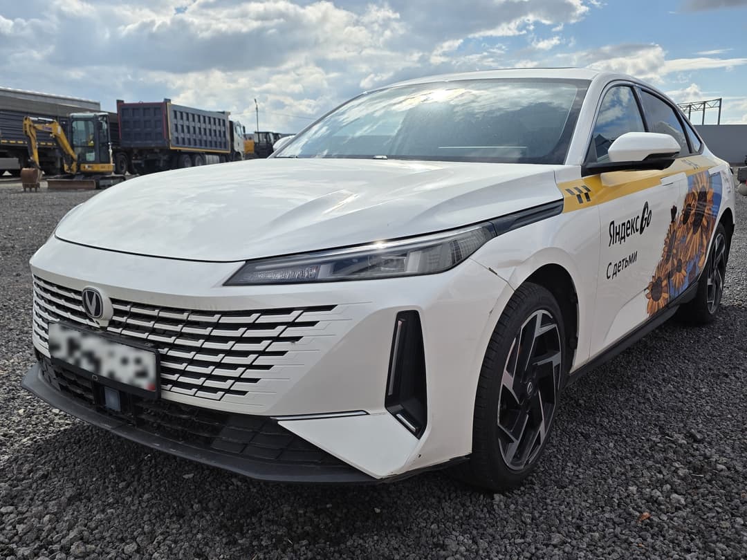 Changan Lamore - 1