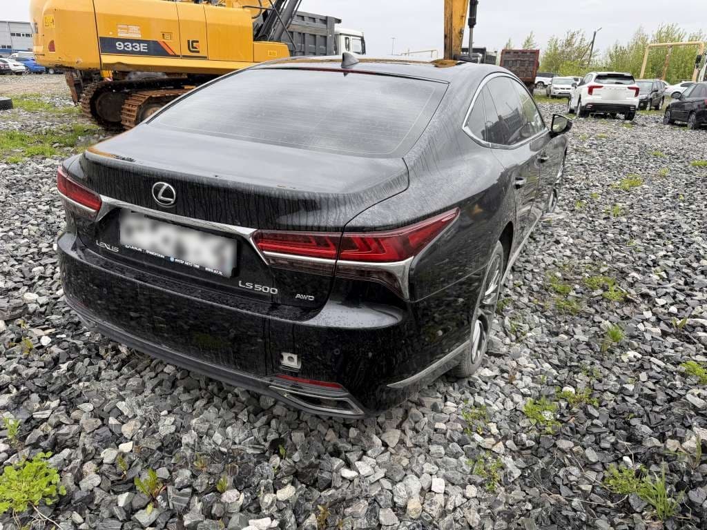 Lexus LS 500 AWD - 3