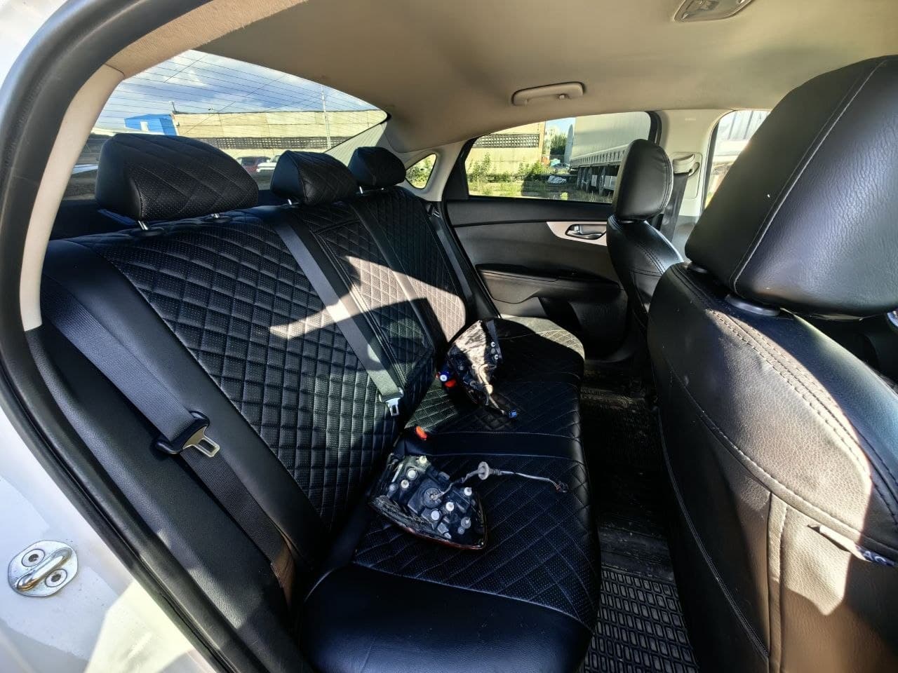 KIA Cerato - 8