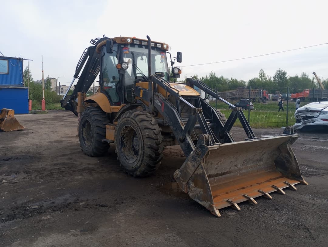 Shanmon 388 Экскаватор-погрузчик - 2