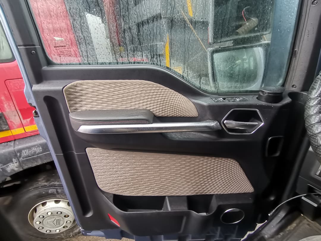 Sitrak C7H MAX 4x2 Седельный тягач - 8