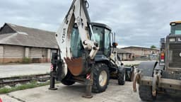 Tavr 570 Экскаватор-погрузчик - 3