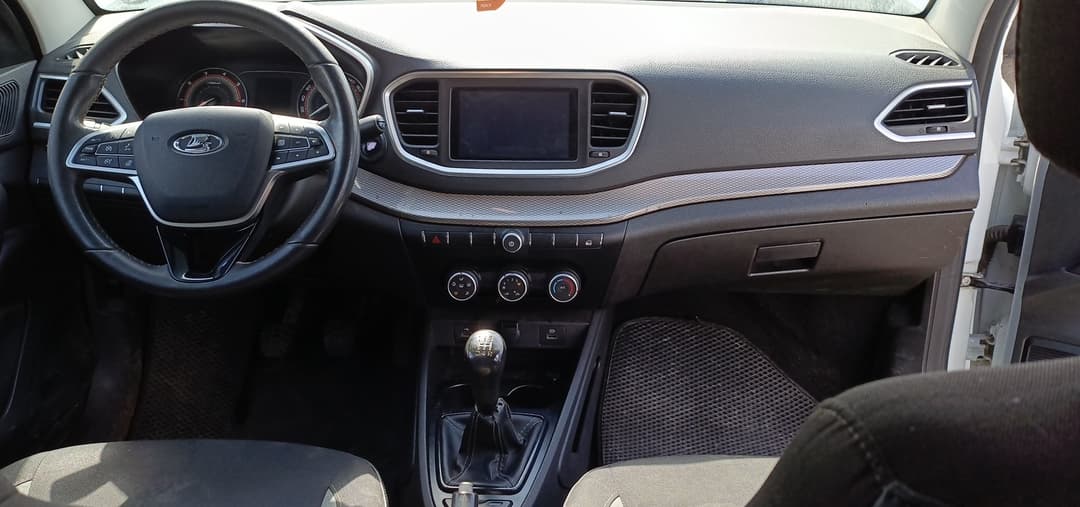 Lada Vesta седан - 5